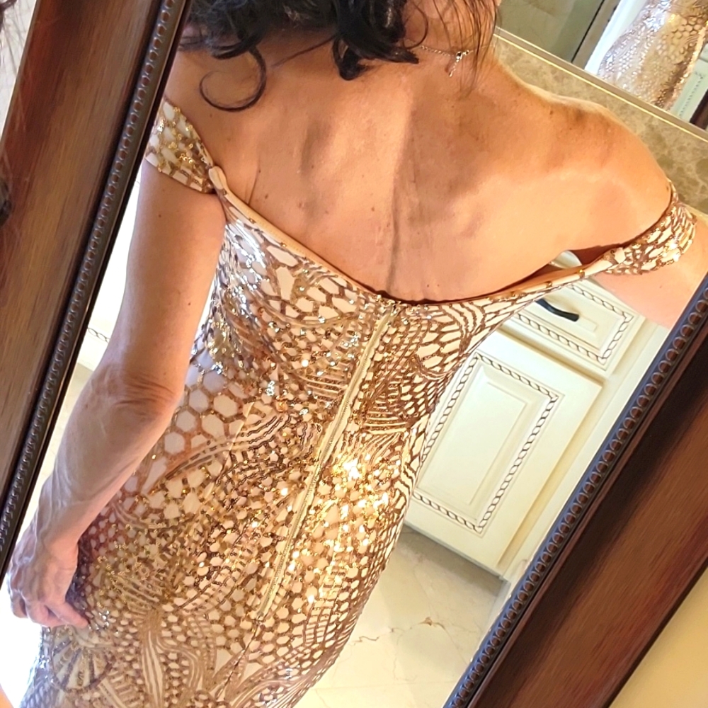 Gorgeous Gold Sequined Off-shoulder Fishtail Ball Gown, XS - Picture 16 of 16
